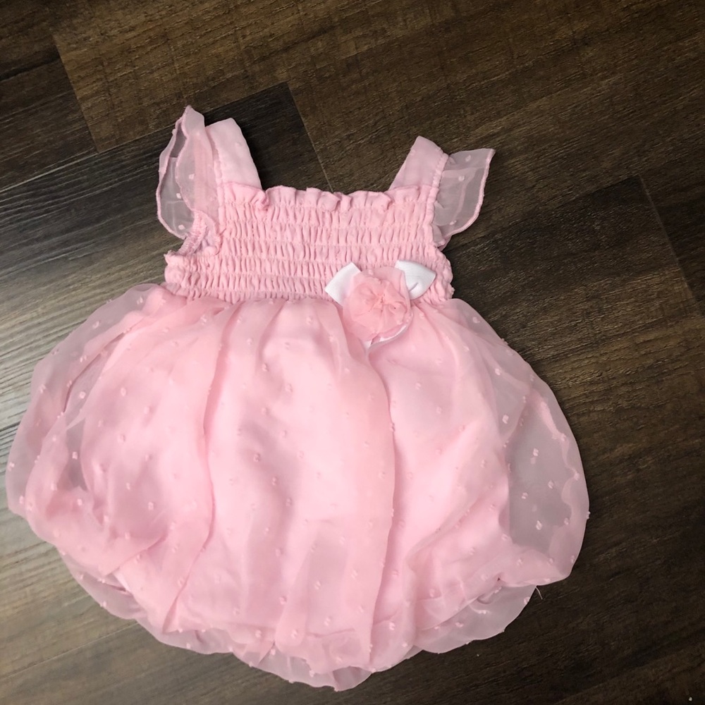 Light pink ruffle bubble romper 6 mo